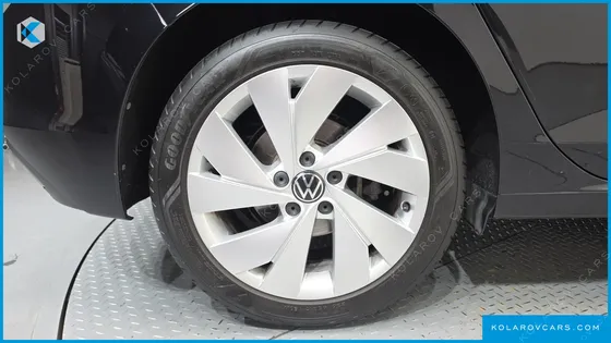 VOLKSWAGEN GOLF 2.0 TDI PREMIUM