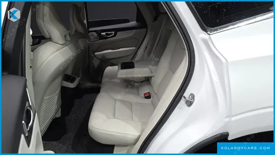 VOLVO XC60 B5 ULTRA BRIGHT AIR SUS