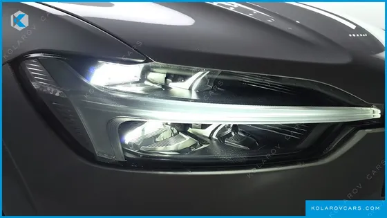 VOLVO XC60 B5 ULTRA BRIGHT AIR SUS