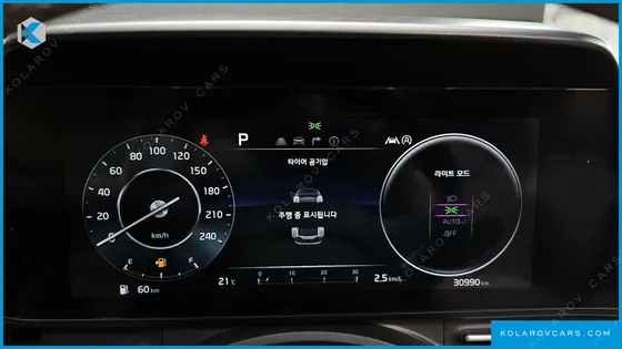 KIA CARNIVAL DIESEL 9-SEATER NOBLESSE