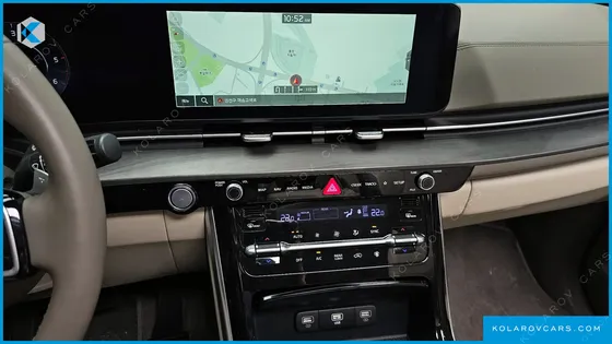 KIA CARNIVAL DIESEL 9-SEATER NOBLESSE