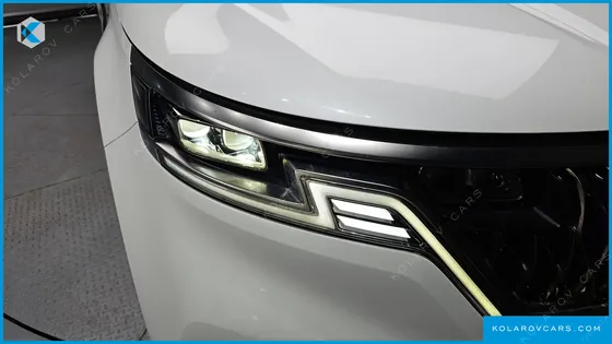 KIA CARNIVAL DIESEL 9-SEATER NOBLESSE