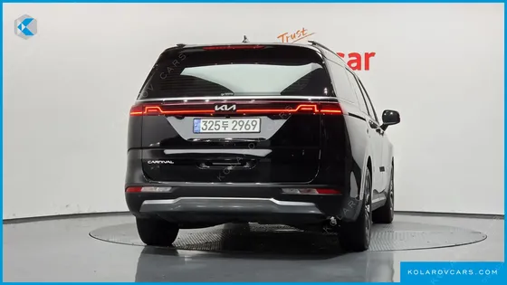 KIA CARNIVAL DIESEL 9-SEATER NOBLESSE
