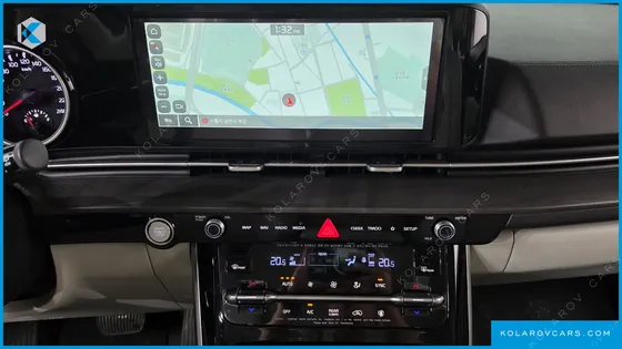 KIA CARNIVAL DIESEL 9-SEATER NOBLESSE