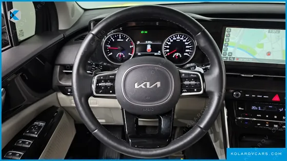 KIA CARNIVAL DIESEL 9-SEATER NOBLESSE