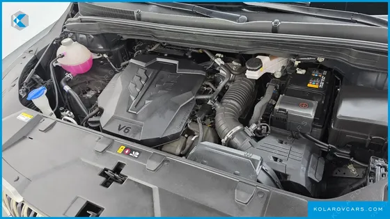 KIA CARNIVAL GASOLINE 7-SEATER SIGNATURE