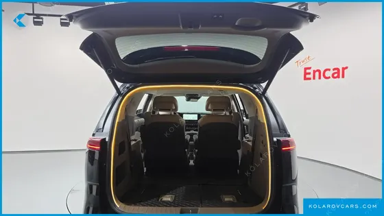 KIA CARNIVAL GASOLINE 7-SEATER SIGNATURE