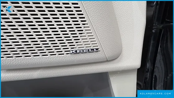 KIA CARNIVAL GASOLINE 7-SEATER SIGNATURE