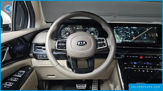 KIA CARNIVAL GASOLINE 7-SEATER HI-LIMOUSINE