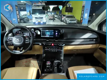 KIA CARNIVAL DIESEL 9-SEATER NOBLESSE