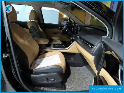 KIA CARNIVAL DIESEL 9-SEATER NOBLESSE