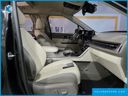 KIA CARNIVAL GASOLINE 7-SEATER HI-LIMOUSINE
