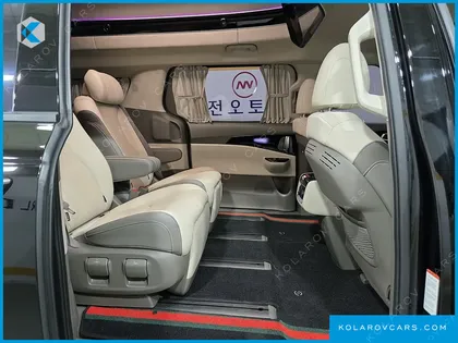 KIA CARNIVAL GASOLINE 7-SEATER HI-LIMOUSINE