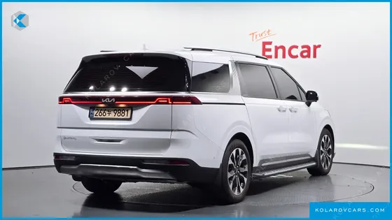 KIA CARNIVAL DIESEL 7-SEATER SIGNATURE
