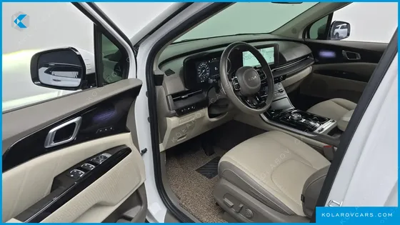 KIA CARNIVAL DIESEL 7-SEATER SIGNATURE
