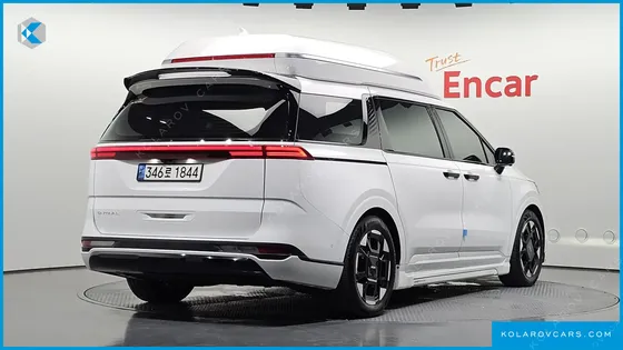 KIA CARNIVAL DIESEL 7-SEATER HI-LIMOUSINE