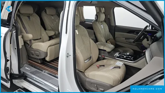 KIA CARNIVAL DIESEL 7-SEATER HI-LIMOUSINE