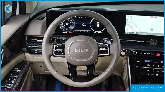KIA CARNIVAL DIESEL 7-SEATER HI-LIMOUSINE