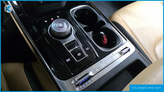 KIA CARNIVAL DIESEL 9-SEATER NOBLESSE