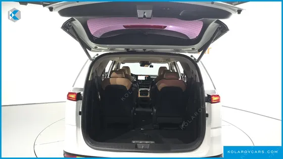 KIA CARNIVAL DIESEL 9-SEATER NOBLESSE