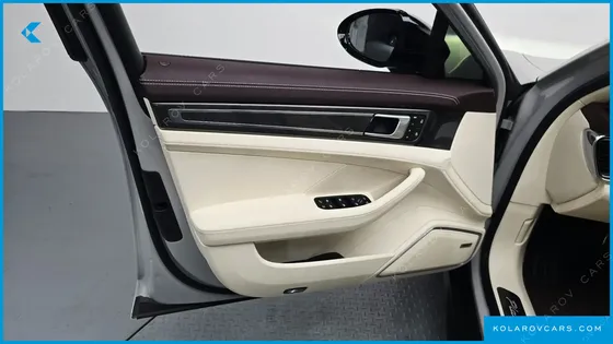 PORSCHE PANAMERA 2.9 AWD E-HYBRID PLATINUM EDITION