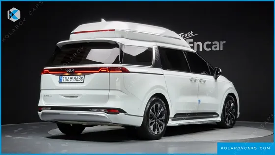 KIA CARNIVAL GASOLINE 9-SEATER HI-LIMOUSINE