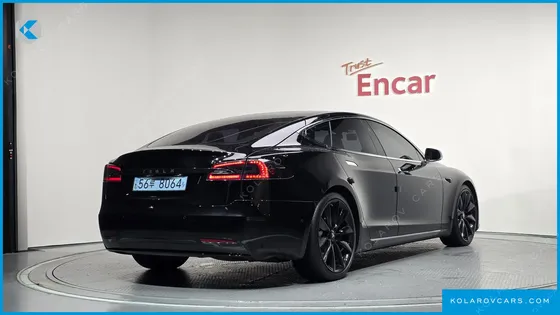 TESLA MODEL S 90D