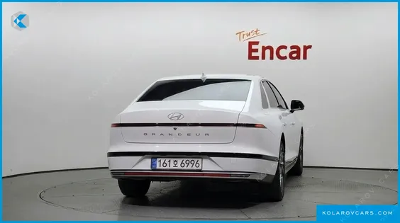 HYUNDAI GRANDEUR PREMIUM