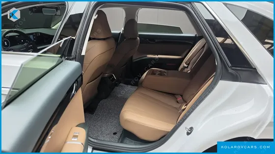 HYUNDAI GRANDEUR PREMIUM