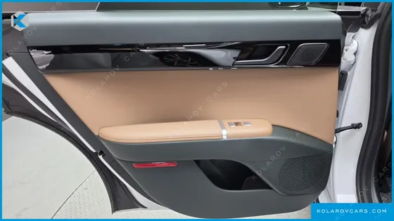 HYUNDAI GRANDEUR PREMIUM