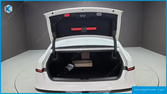 HYUNDAI GRANDEUR PREMIUM
