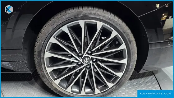 HYUNDAI GRANDEUR CALLIGRAPHY