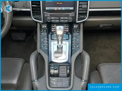 PORSCHE CAYENNE 3.6 PLATIUM EDITION