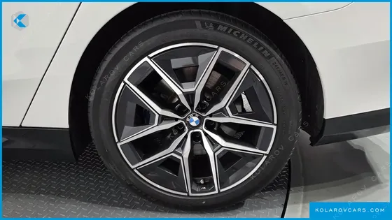 BMW 5 SERIES 520I M SPORT