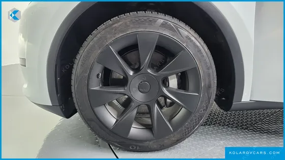 TESLA MODEL Y RWD