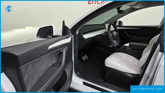 TESLA MODEL Y RWD