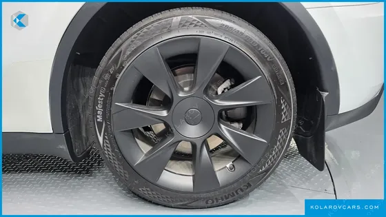 TESLA MODEL Y RWD