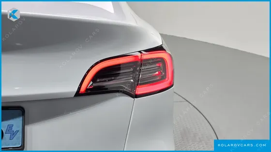 TESLA MODEL Y RWD