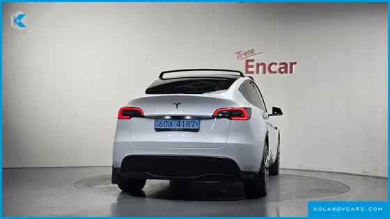 TESLA MODEL Y RWD