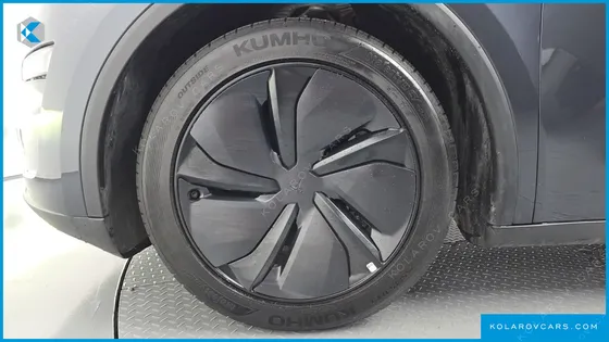 TESLA MODEL Y RWD