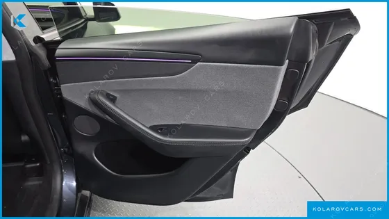 TESLA MODEL Y RWD