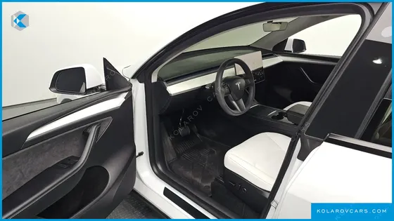 TESLA MODEL Y RWD