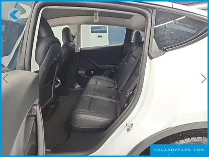 TESLA MODEL Y RWD
