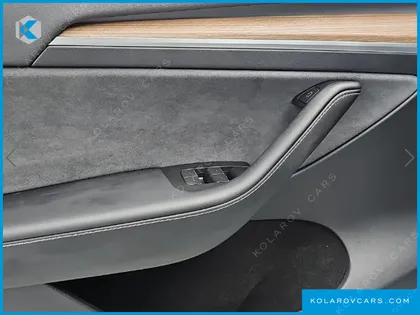 TESLA MODEL Y RWD