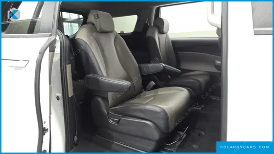 KIA CARNIVAL HEV 9 SEATER PRESTIGE