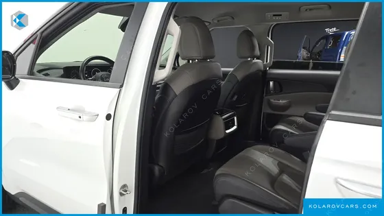 KIA CARNIVAL HEV 9 SEATER PRESTIGE