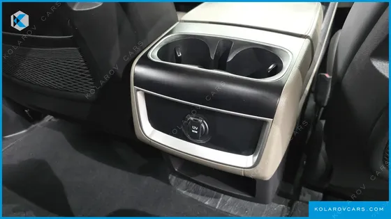 KIA CARNIVAL HEV 9 SEATER PRESTIGE