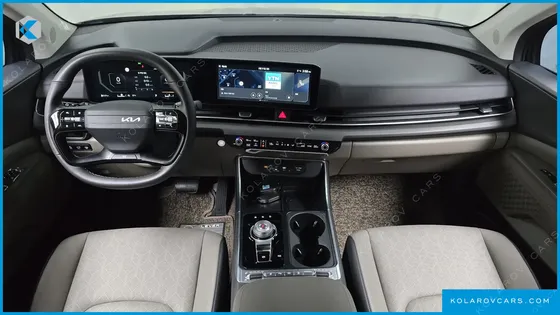 KIA CARNIVAL DIESEL 9-SEATER NOBLESSE