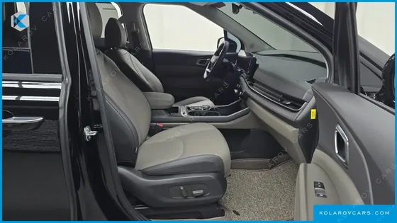 KIA CARNIVAL DIESEL 9-SEATER NOBLESSE