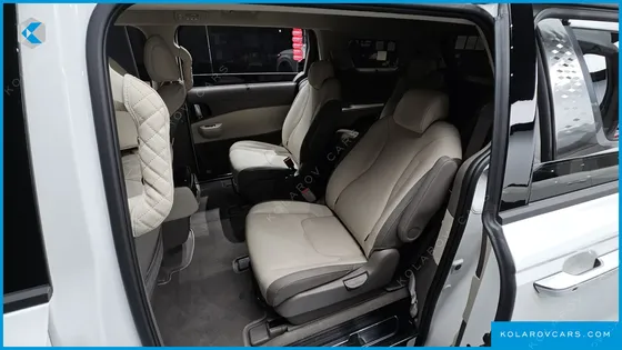 KIA CARNIVAL DIESEL 9-SEATER NOBLESSE